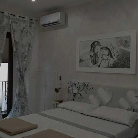 Il Sorriso Casa Vacanze Bari Bagian luar foto